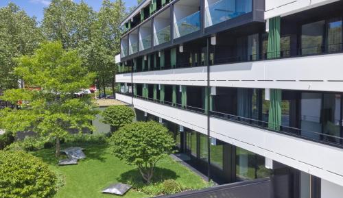 Apartment with Balcony (1 Adult)