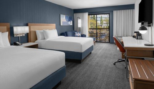 Queen Room with Two Queen Beds and Balcony