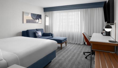 King Room with Sofa Bed