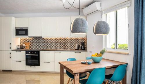 Classic One-Bedroom Apartment with King Bed