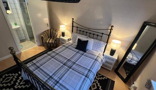 Double Room with Private Bathroom