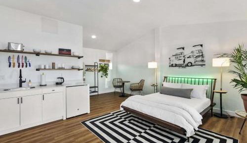 One-Bedroom Holiday Home