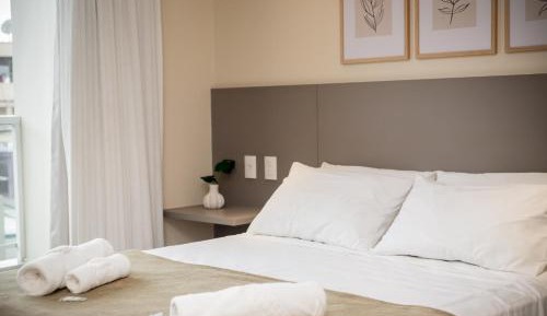 Deluxe Queen Suite