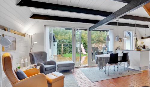 Three-Bedroom Holiday Home 