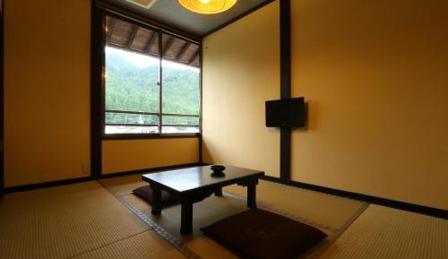 Triple Room with Shared Bathroom
