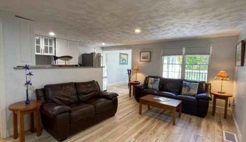 Lower Deluxe Two Bedroom Cottage