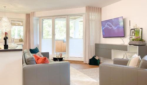 Superior One-Bedroom Apartment with Balcony