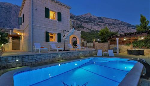 Villa with Private Pool