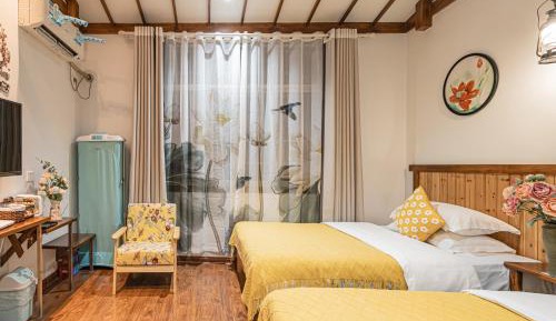 Double or Twin Room with Private Bathroom