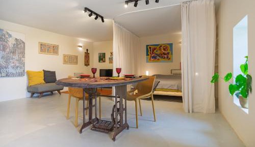 One-Bedroom House