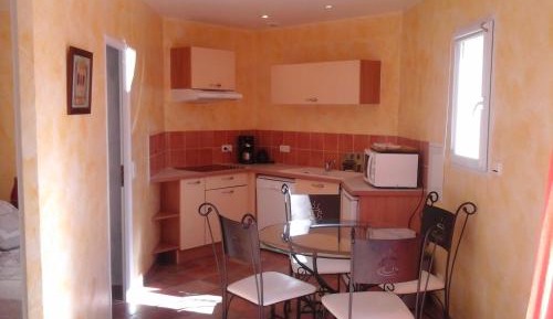 Studio (2 Adults)