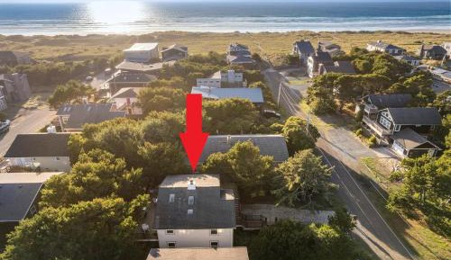 Three-Bedroom Holiday Home 