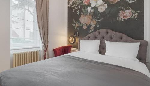 Two-Bedroom Deluxe Apartment