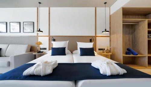 Junior Suite (2 Adults)