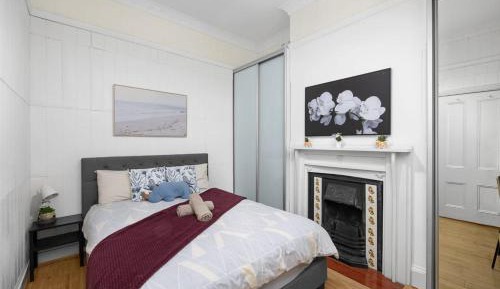 Double Room with Shared Bathroom