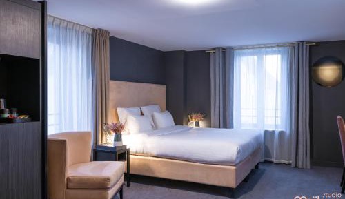 Superior King Room