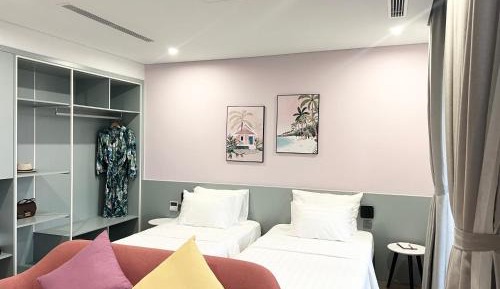 Large Twin Room