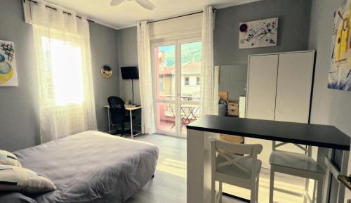 Studio with Balcony