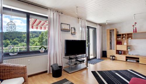 Superior One-Bedroom Apartment with Balcony