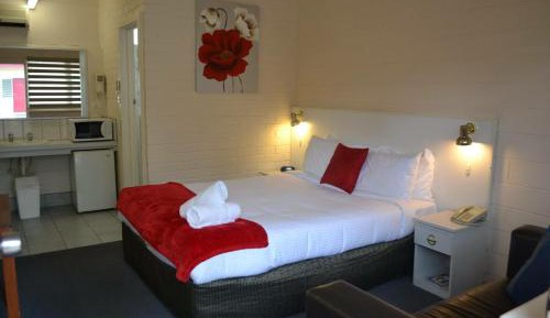 Standard Queen Room