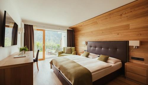 Family Room with Sauna