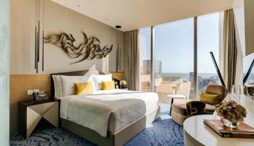 Premier Life Oceanfront View King Room