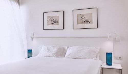 Infinity Elegance 3 bedroom penthouse with private pool and sea view