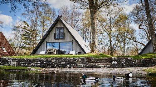 Heron - 3 Bedroom Luxury Waterfront Chalet