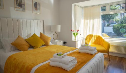 Deluxe King Room