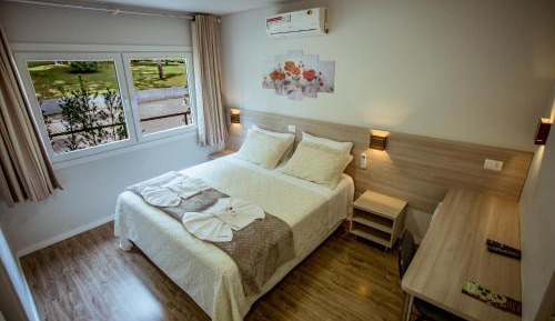 Standard Queen Room