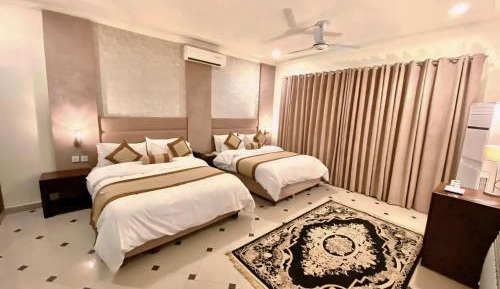 Deluxe Family Suite