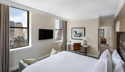 Lower Floor, 1 Bedroom Suite, 1 King