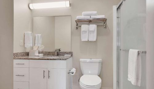 Two Bedroom Suite Balcony - 2 Queen Beds