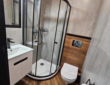 Twin Room with Private Bathroom