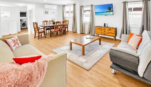 Three-Bedroom Holiday Home 
