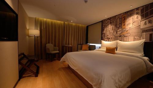 Business King Room