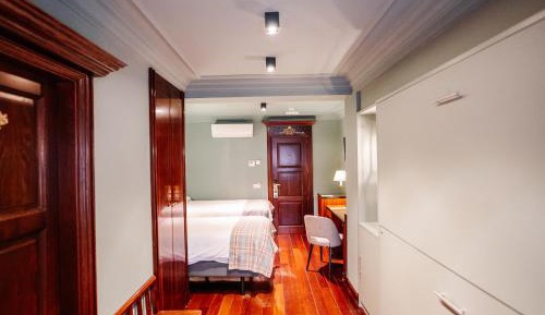 Classic Quadruple Room