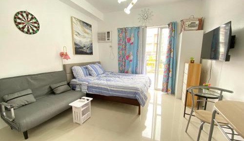 Studio with Balcony