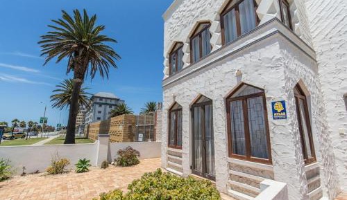Villa - Beach Front
