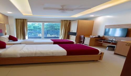 Deluxe Double or Twin Room with Balcony