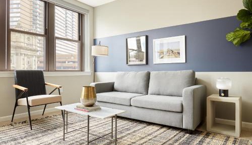 One-Bedroom Apartment - Self Check-in with Virtual Front Desk