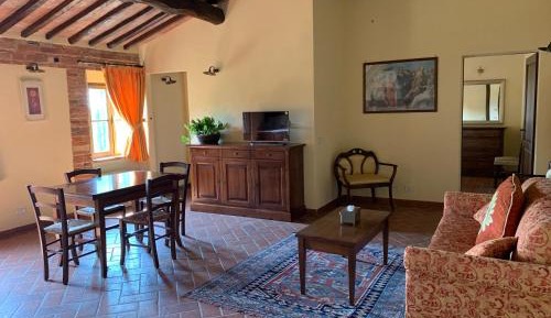 Deluxe One-Bedroom Apartment with Garden View