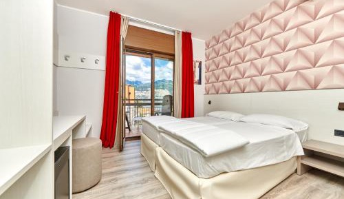 Twin Room with Lake View