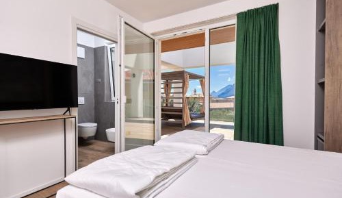 Deluxe Double or Twin Room with Spa Bath