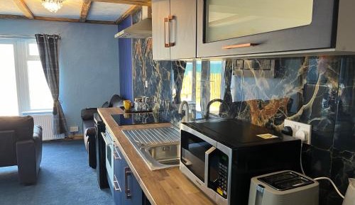 Superior Seaview Two Bedroom Apartment 