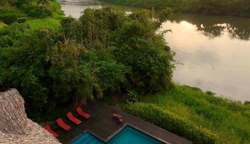 Suite with Pool View