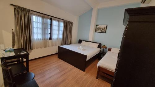 Triple Room with Balcony