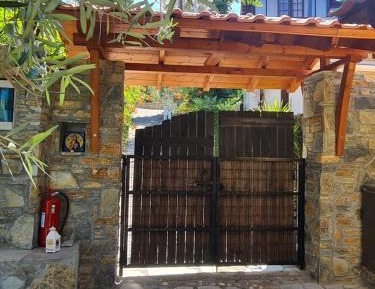 Studio Apartment with Sea View