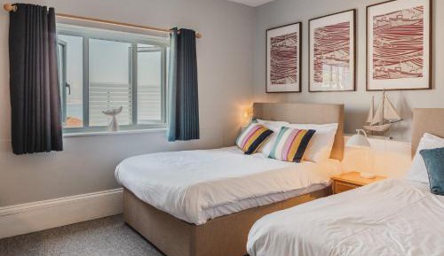 Superior Triple Room with Sea View