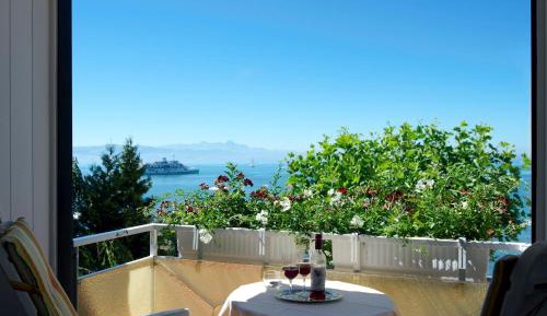 Double Room with Lake View